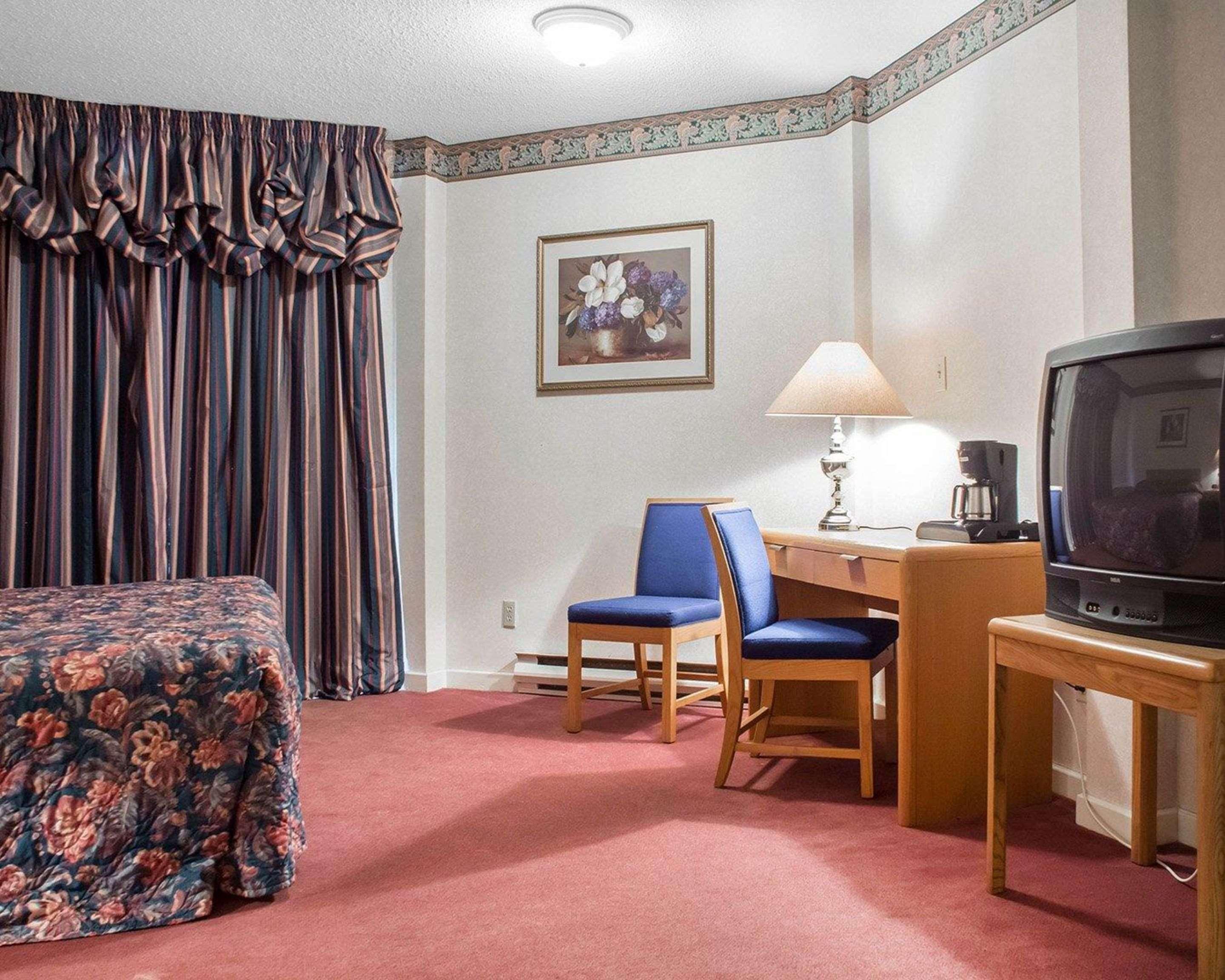 Econo Lodge By The Falls Ниагара-Фолс Экстерьер фото