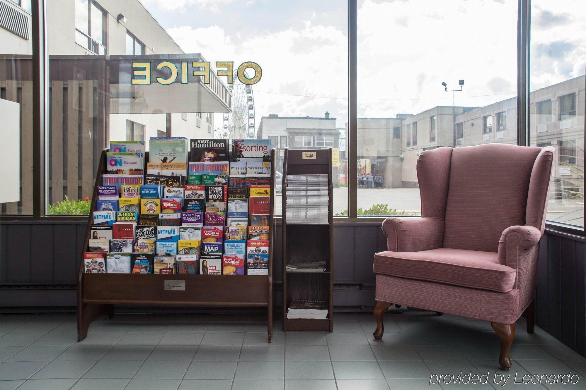 Econo Lodge By The Falls Ниагара-Фолс Экстерьер фото